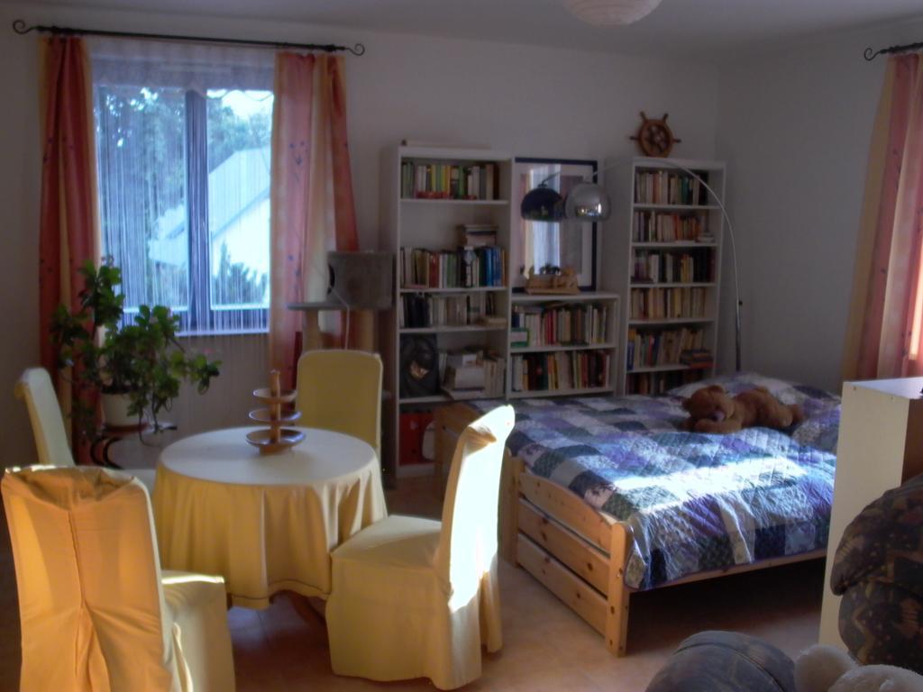 Woltersdorf  Gaestezimmer Ferienwohnung Villa Alexa, Mit Wallbox חדר תמונה