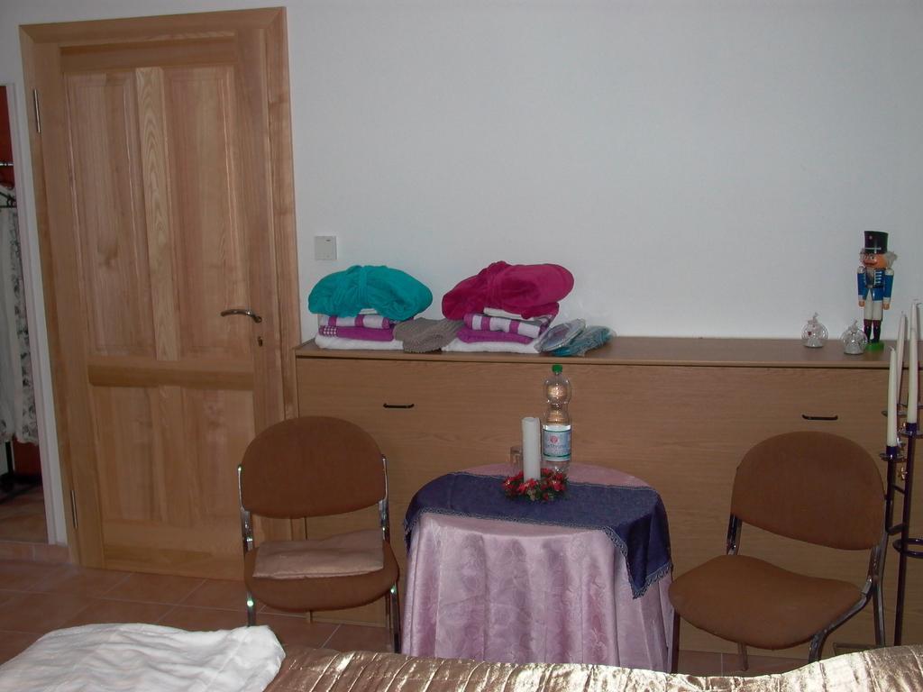 Woltersdorf  Gaestezimmer Ferienwohnung Villa Alexa, Mit Wallbox מראה חיצוני תמונה
